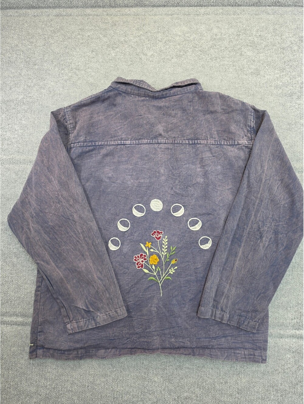Size XXL Earthbound Trading Co Embroidered Moon Phase Floral Button Up Shirt